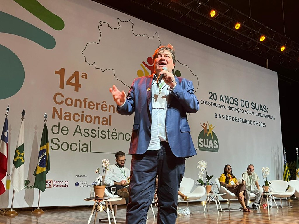 André Quintão na Assistência Social